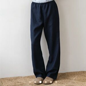 NWT — DONNI. The Linen Simple Pant in Navy